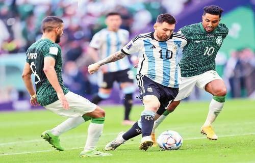 早报：曼联1-1西汉姆，米兰0-1拉齐奥意杯出局